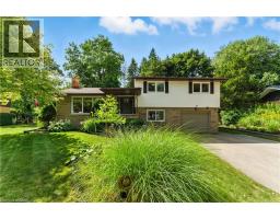 33 SHADYWOOD Crescent 325 - Forest Hill