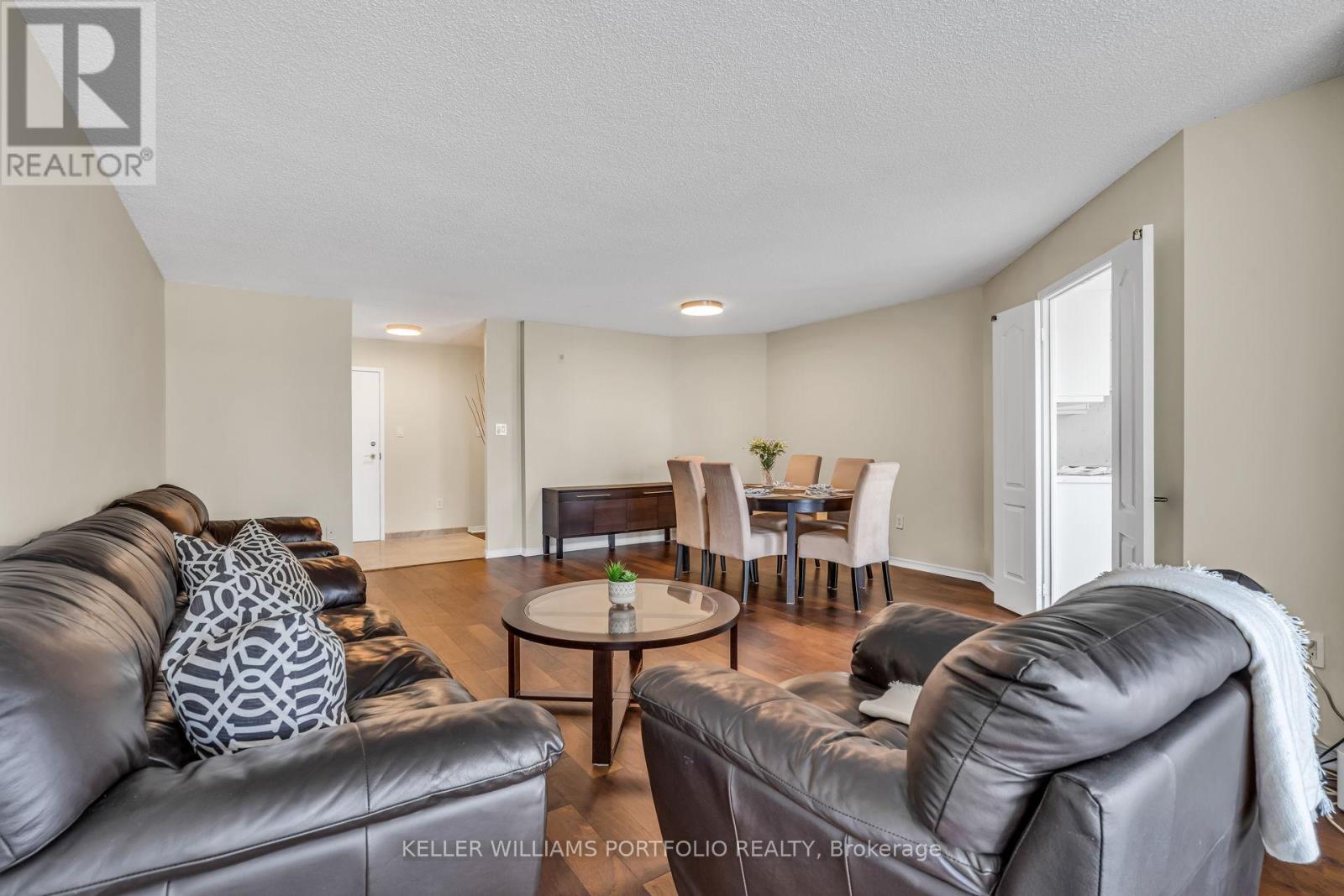 805 - 10 Tichester Road N, Toronto (Forest Hill South), Ontario  M5P 3M4 - Photo 8 - C12390449