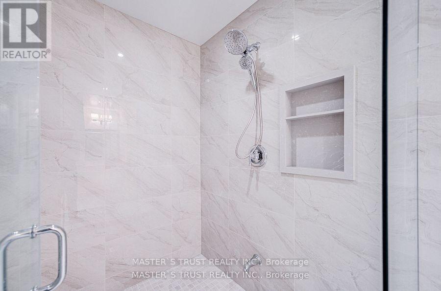 216 Parkview Avenue, Toronto, Ontario  M2N 3Y8 - Photo 26 - C12390475