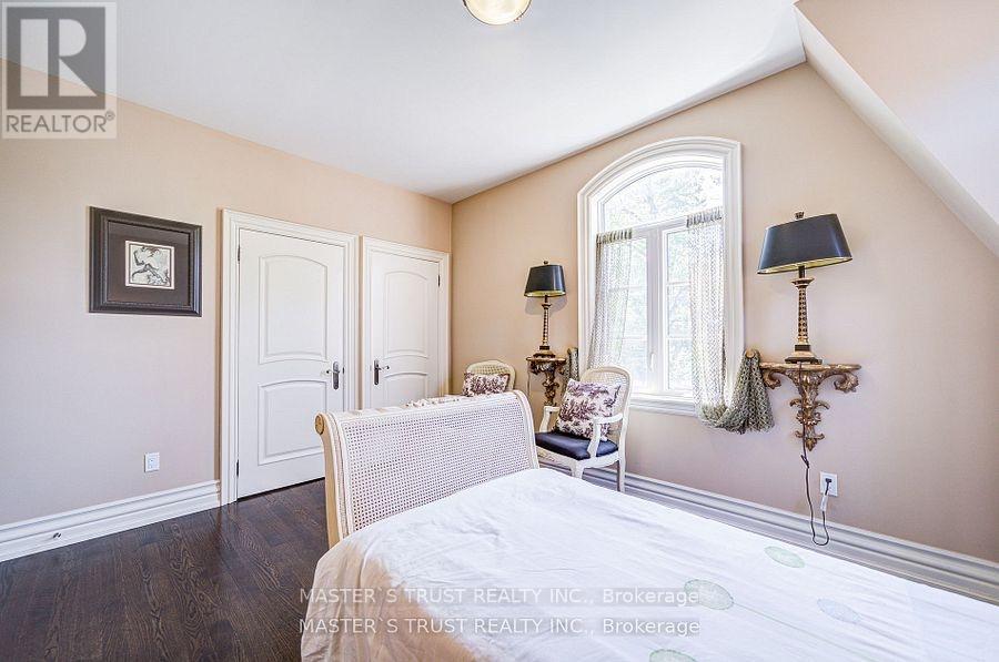 216 Parkview Avenue, Toronto, Ontario  M2N 3Y8 - Photo 28 - C12390475