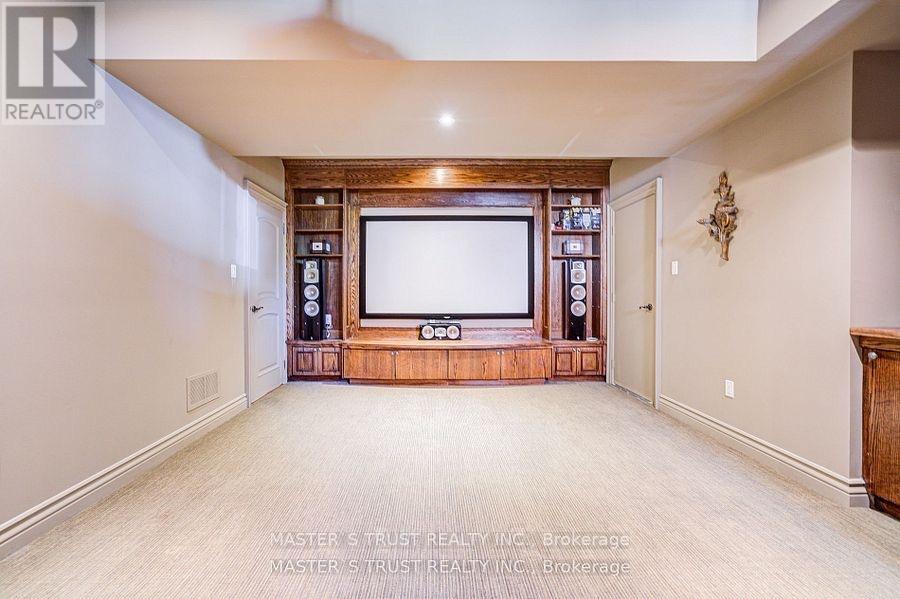 216 Parkview Avenue, Toronto, Ontario  M2N 3Y8 - Photo 32 - C12390475