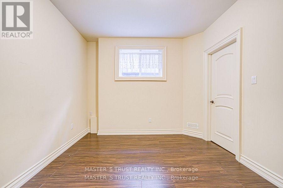 216 Parkview Avenue, Toronto, Ontario  M2N 3Y8 - Photo 33 - C12390475