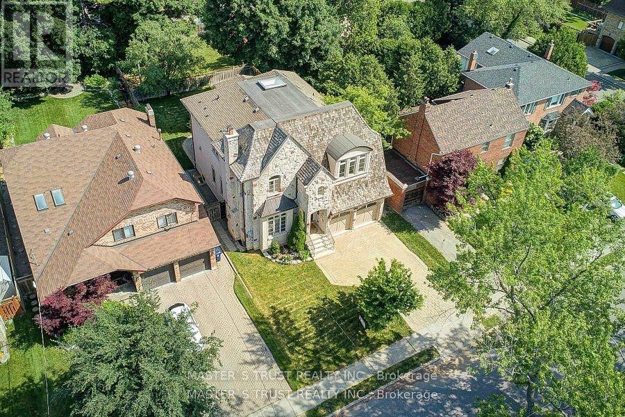 216 Parkview Avenue, Toronto, Ontario  M2N 3Y8 - Photo 43 - C12390475