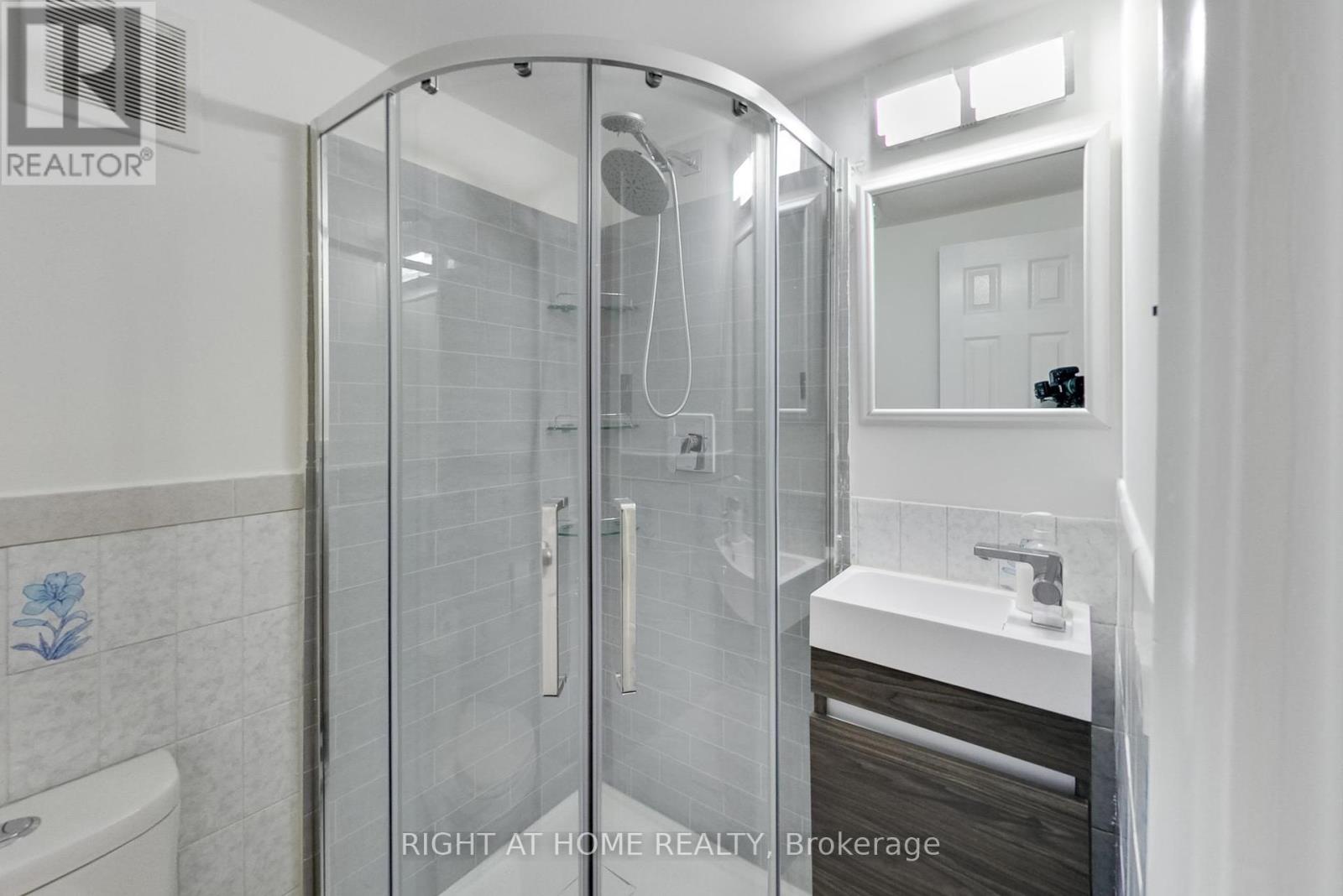 8 Suraty Avenue, Toronto, Ontario  M1P 4E1 - Photo 31 - E12390466