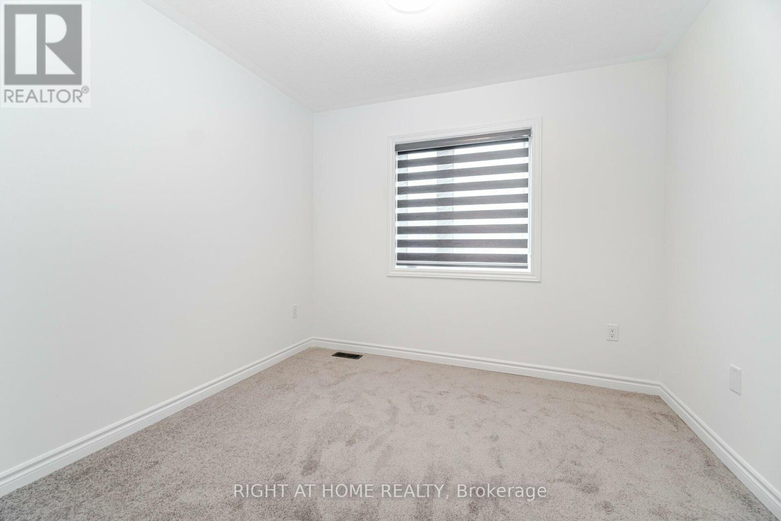 20 Copeman Avenue, Brantford, Ontario  N3V 0B3 - Photo 24 - X12347443