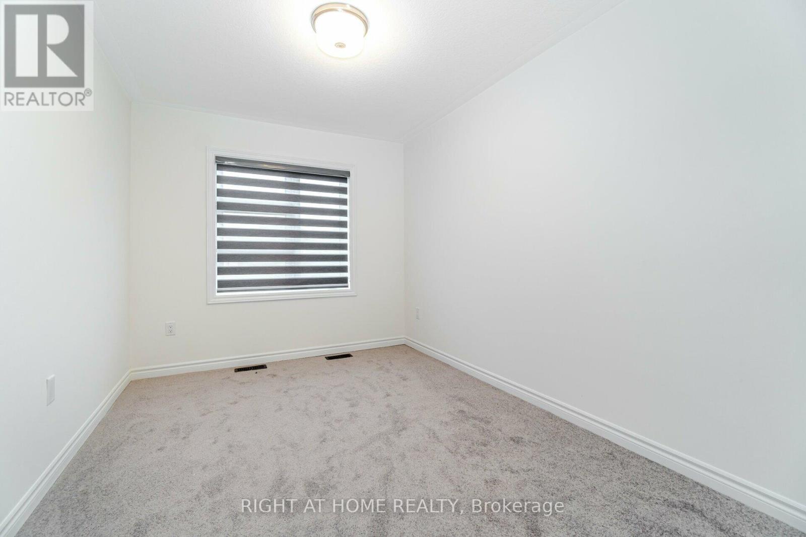 20 Copeman Avenue, Brantford, Ontario  N3V 0B3 - Photo 22 - X12347443