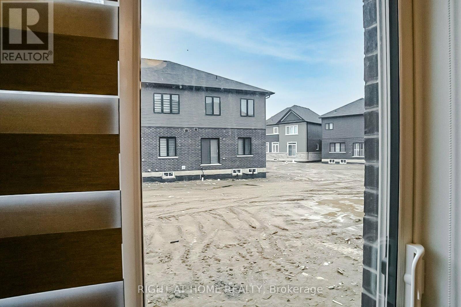 20 Copeman Avenue, Brantford, Ontario  N3V 0B3 - Photo 28 - X12347443