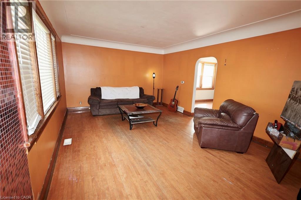 429 Erb Street W, Waterloo, Ontario  N2T 1A1 - Photo 9 - 40763338