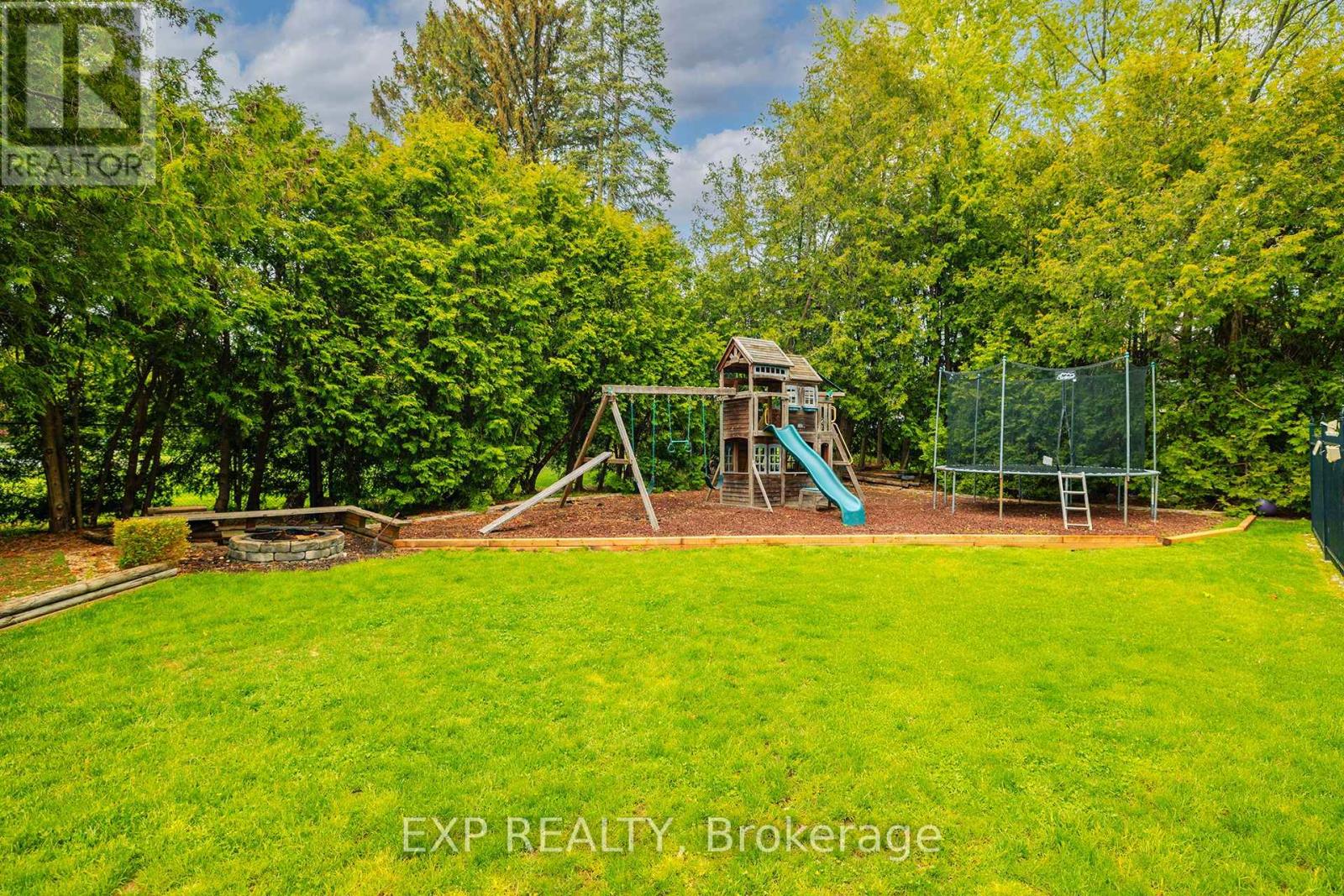 951 Gorton Avenue, Burlington (Bayview), Ontario  L7T 1S6 - Photo 39 - W12390459