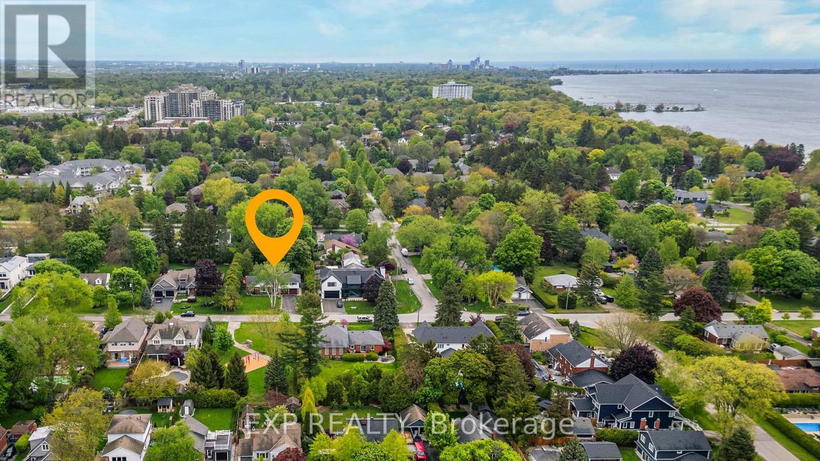 951 Gorton Avenue, Burlington (Bayview), Ontario  L7T 1S6 - Photo 46 - W12390459