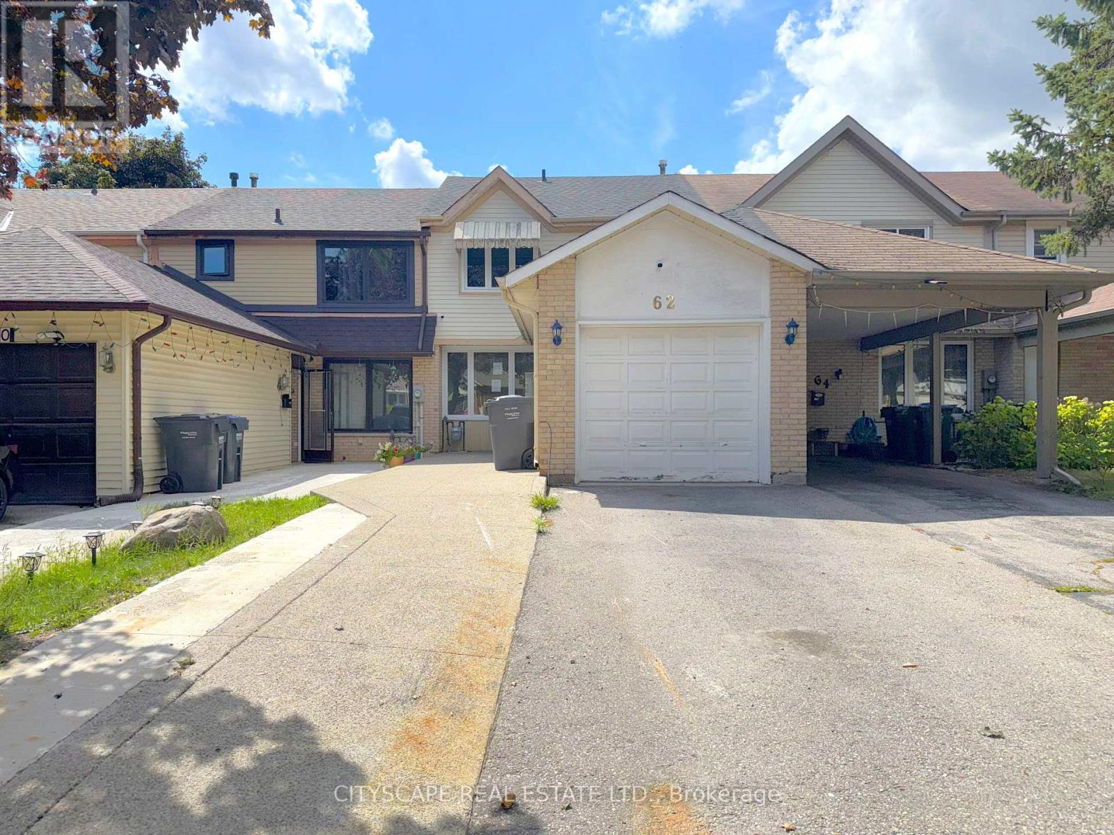 62 Barrington Crescent, Brampton, Ontario  L6Z 1N3 - Photo 2 - W12390462