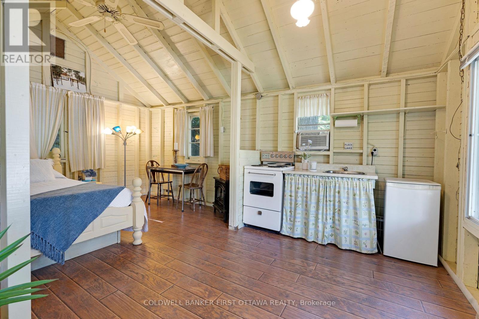 4712 Briton Houghton Bay Road, Rideau Lakes, Ontario  K0G 1V0 - Photo 38 - X12390498