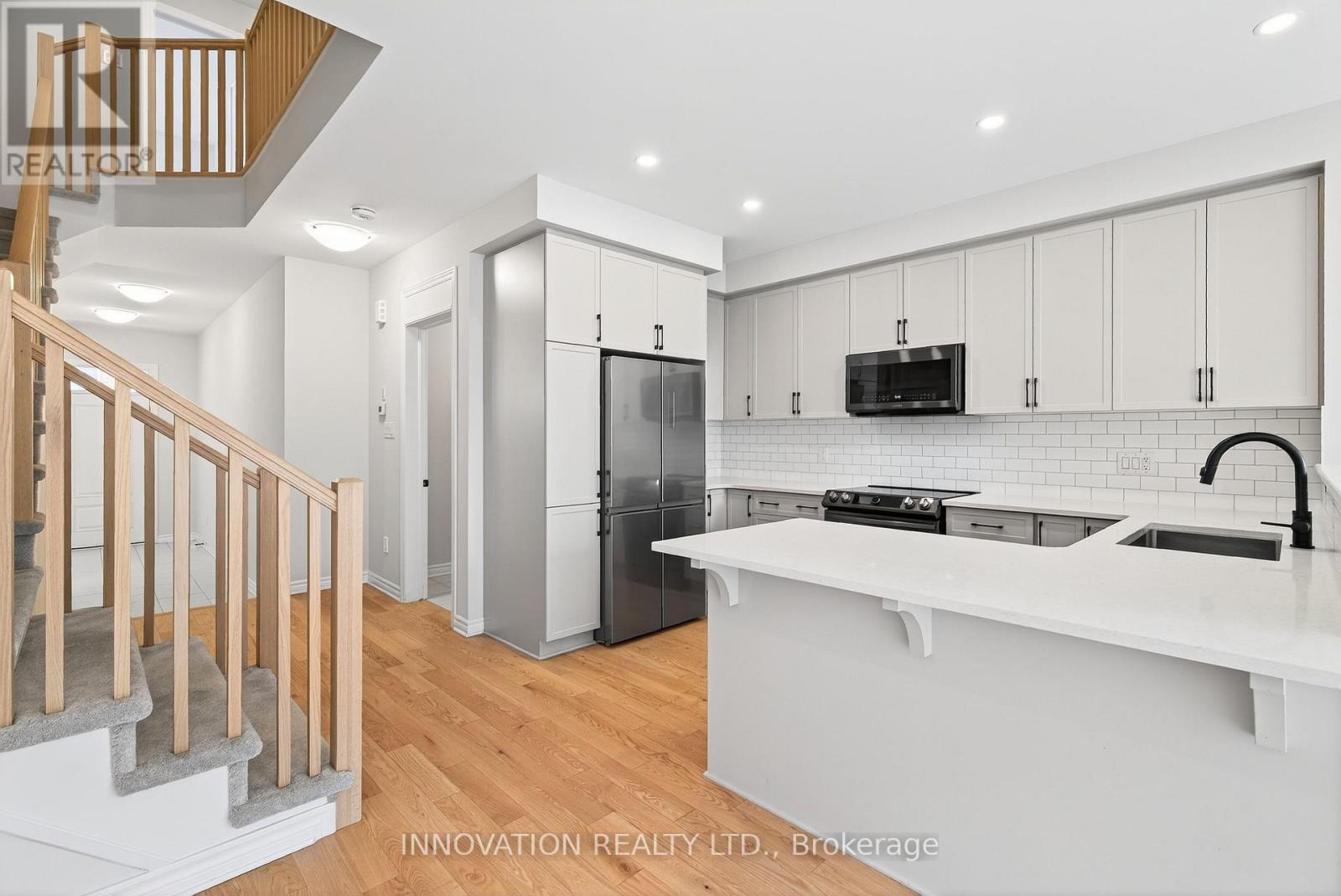 105 Nepeta Crescent, Ottawa, Ontario  K1T 0S4 - Photo 10 - X12390501
