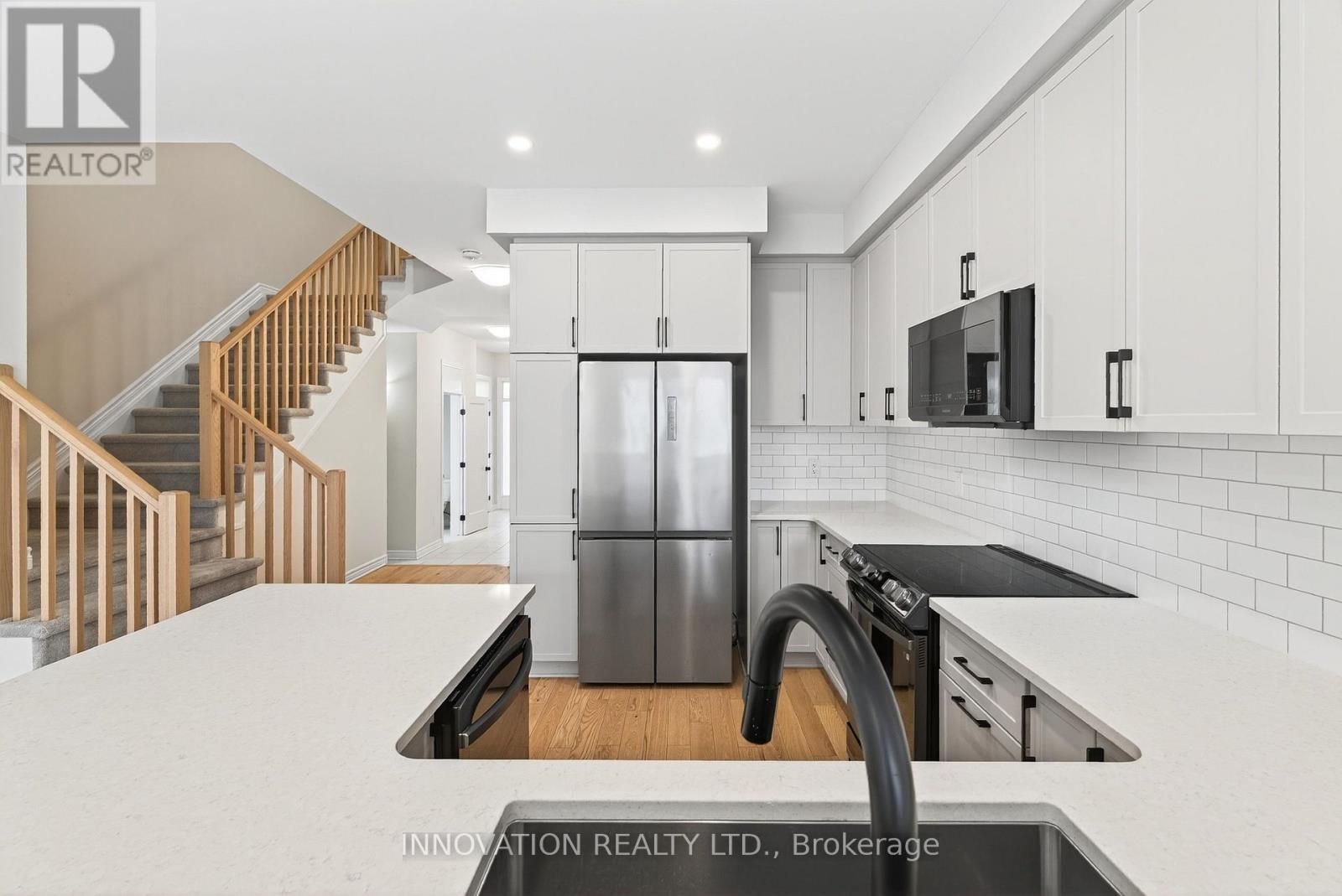 105 Nepeta Crescent, Ottawa, Ontario  K1T 0S4 - Photo 15 - X12390501