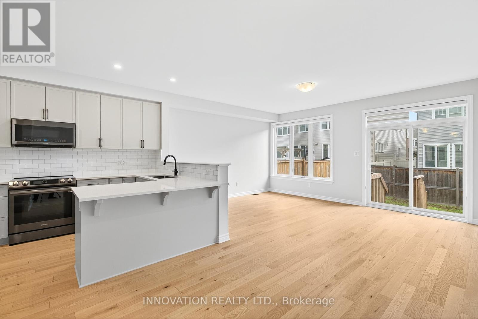 105 Nepeta Crescent, Ottawa, Ontario  K1T 0S4 - Photo 16 - X12390501