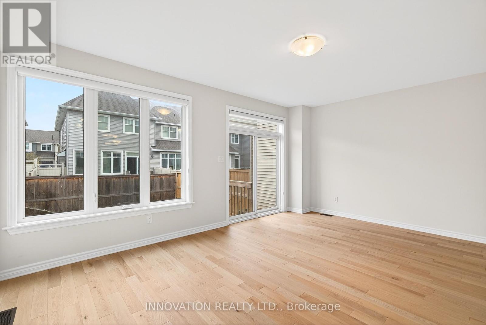 105 Nepeta Crescent, Ottawa, Ontario  K1T 0S4 - Photo 19 - X12390501