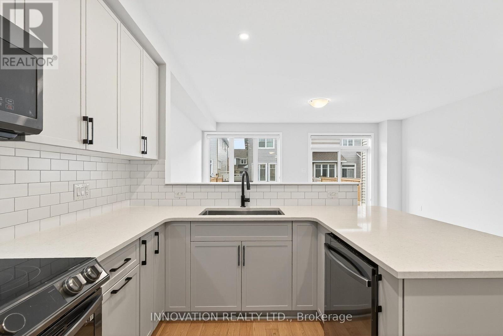 105 Nepeta Crescent, Ottawa, Ontario  K1T 0S4 - Photo 22 - X12390501