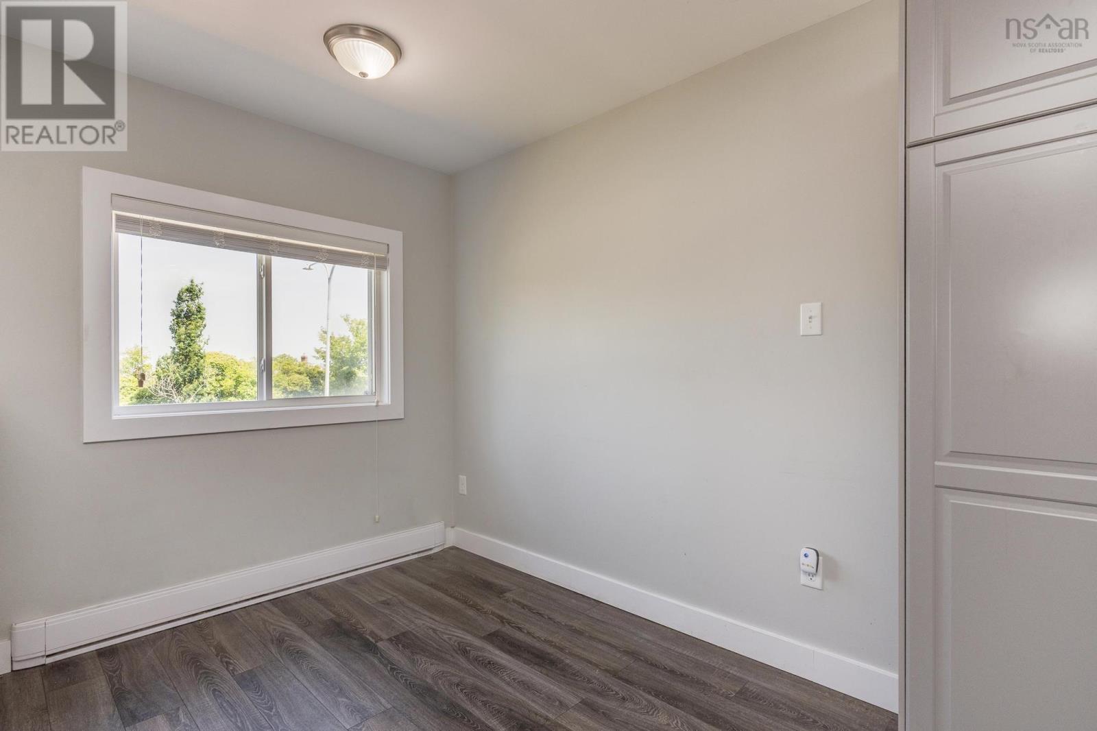 Property at 3356 Devonshire Avenue image 3