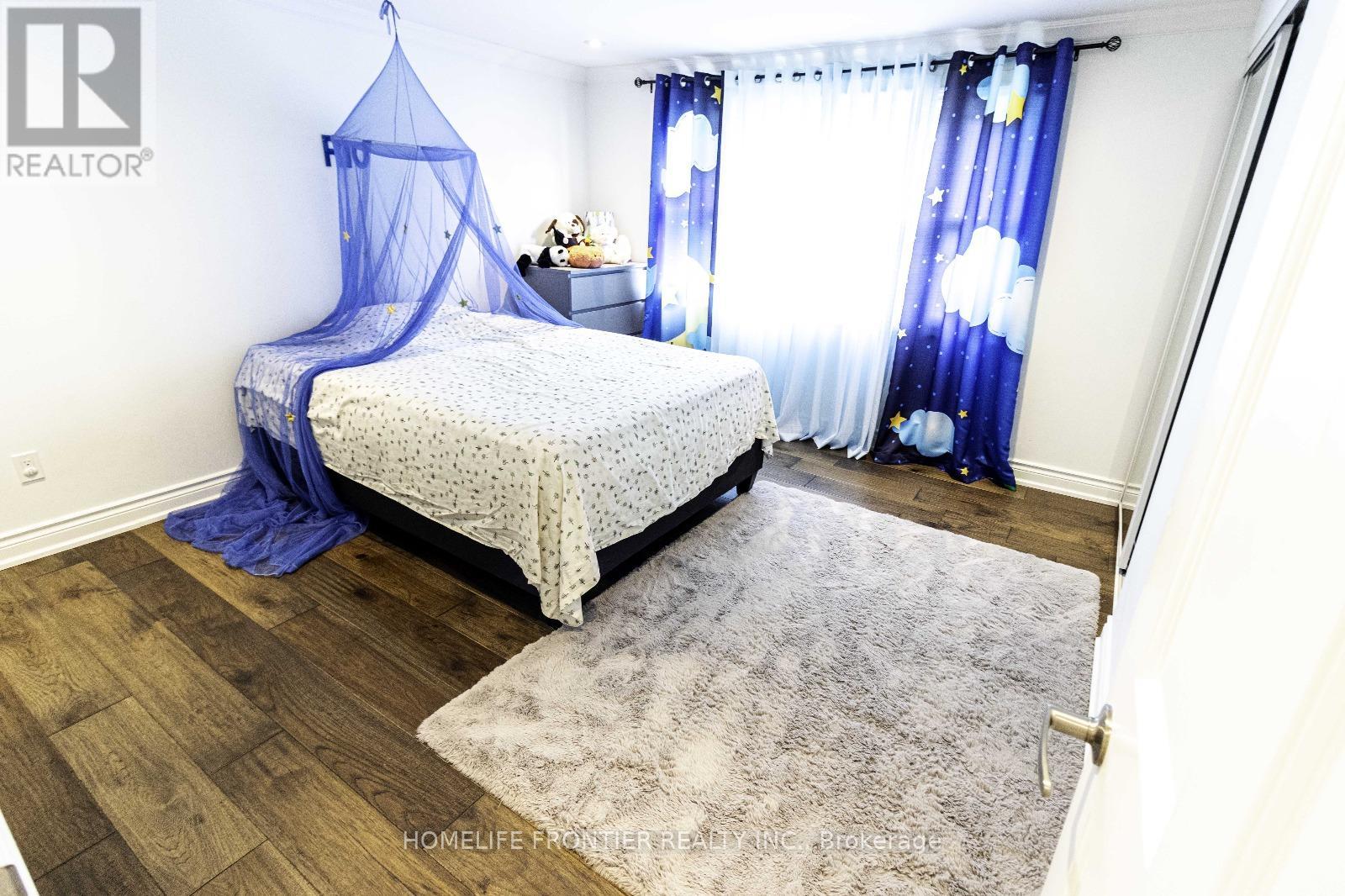 233 William Roe Boulevard, Newmarket, Ontario  L3Y 1B4 - Photo 8 - N12387668