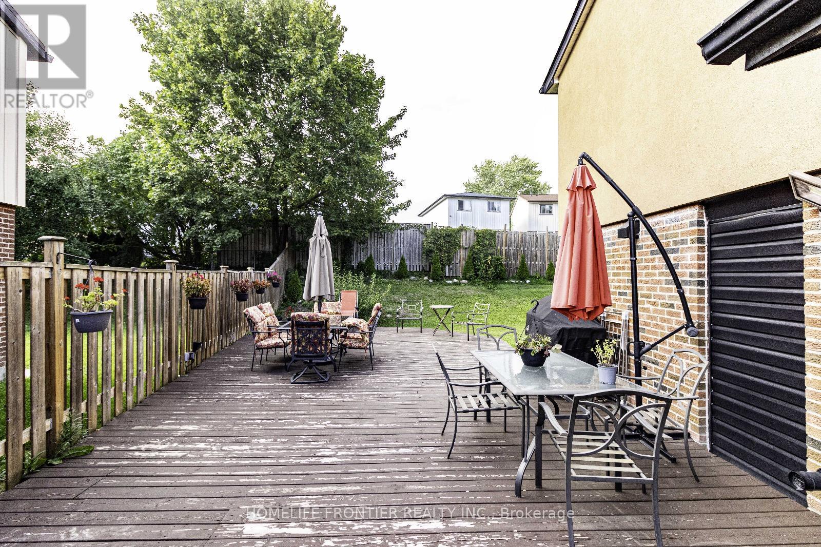 233 William Roe Boulevard, Newmarket, Ontario  L3Y 1B4 - Photo 6 - N12387668