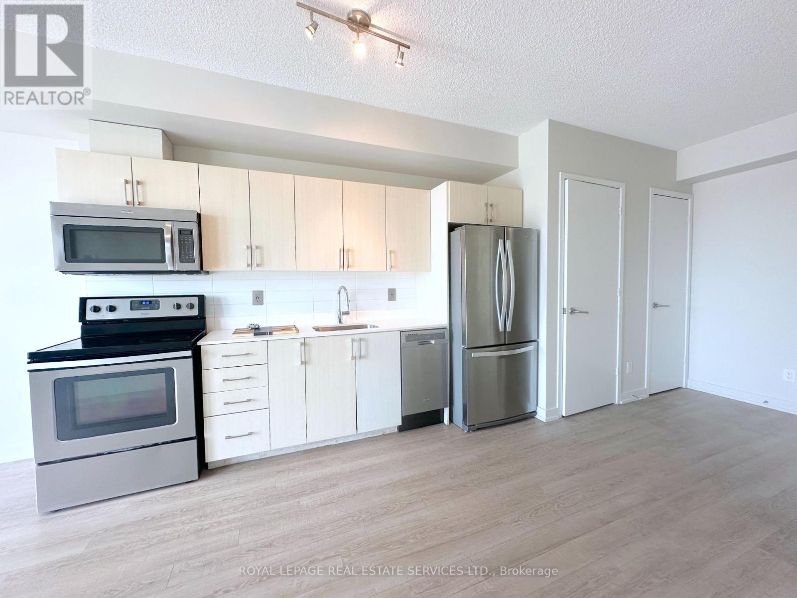 406 - 763 Woodbine Avenue, Toronto, Ontario  M4E 2J4 - Photo 3 - E12390497