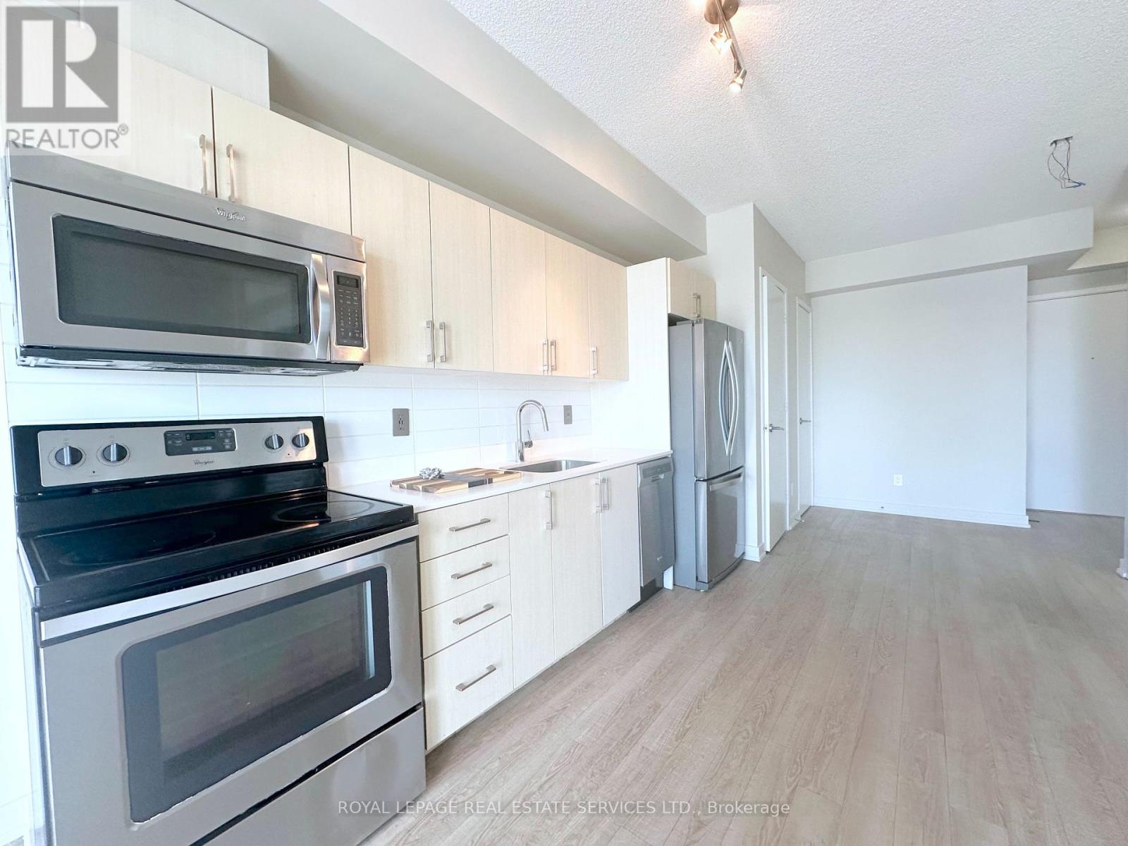 406 - 763 Woodbine Avenue, Toronto, Ontario  M4E 2J4 - Photo 4 - E12390497