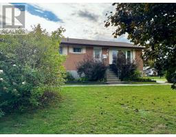 4 Highview Crescent, Belleville (Belleville Ward), Ca