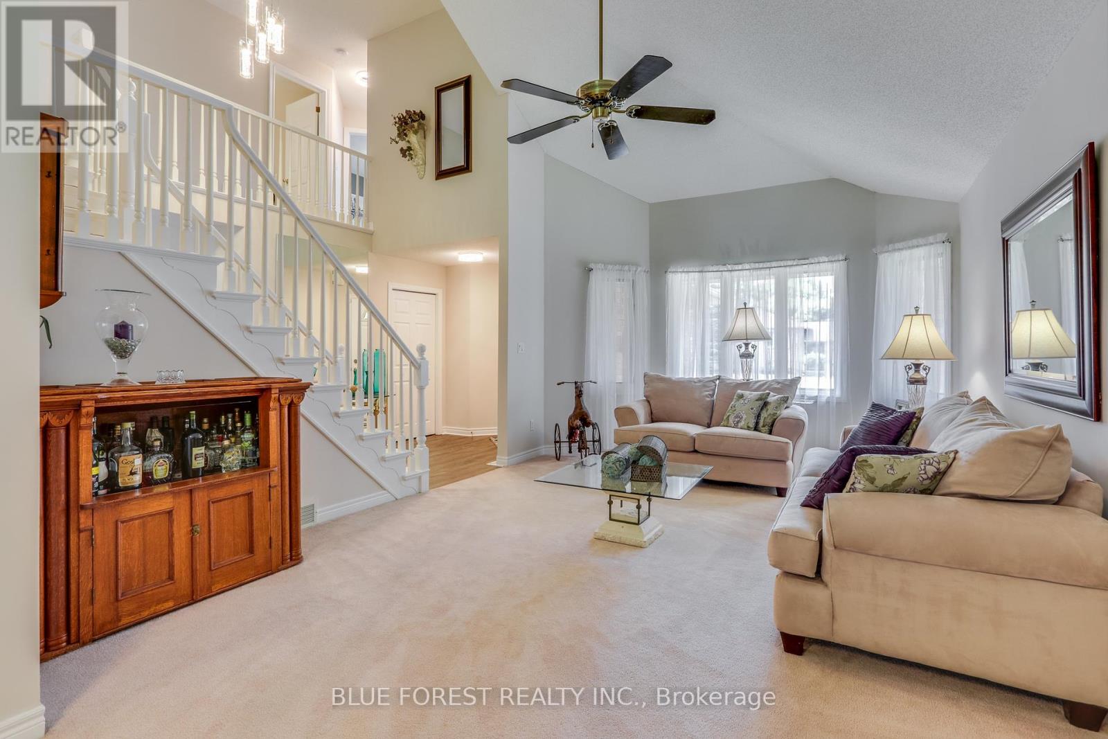 14 Eric Drive, Thames Centre, Ontario  N0L 1G1 - Photo 4 - X12390518