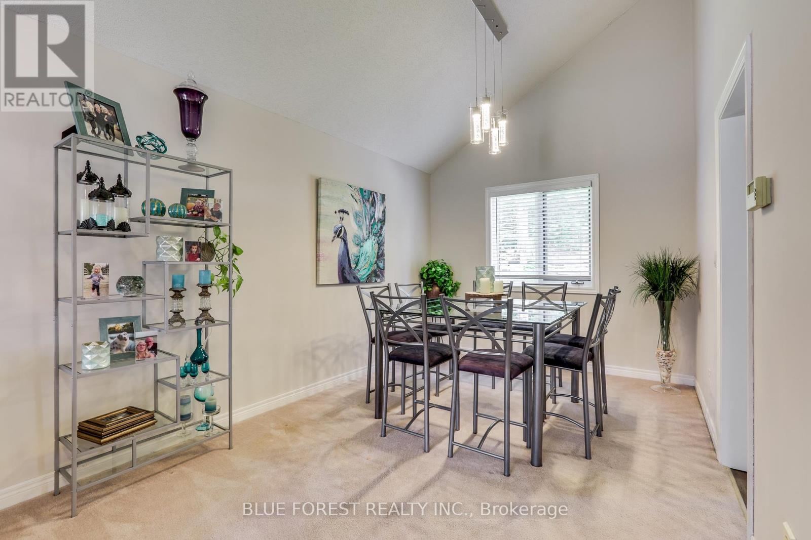 14 Eric Drive, Thames Centre, Ontario  N0L 1G1 - Photo 6 - X12390518