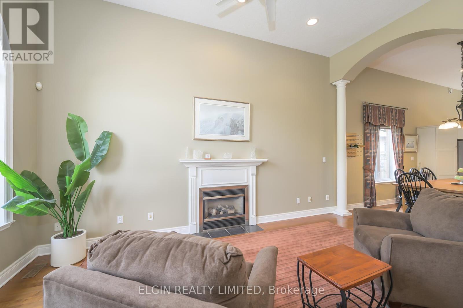 20 Beechwood Circle, St. Thomas, Ontario  N5R 6K4 - Photo 5 - X12390557