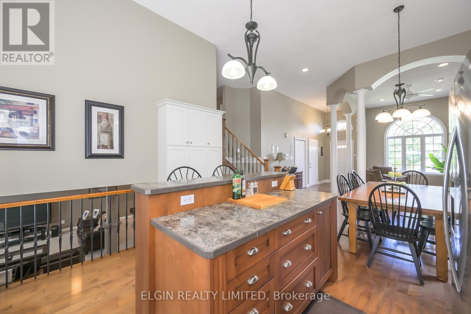 20 Beechwood Circle, St. Thomas, Ontario  N5R 6K4 - Photo 9 - X12390557