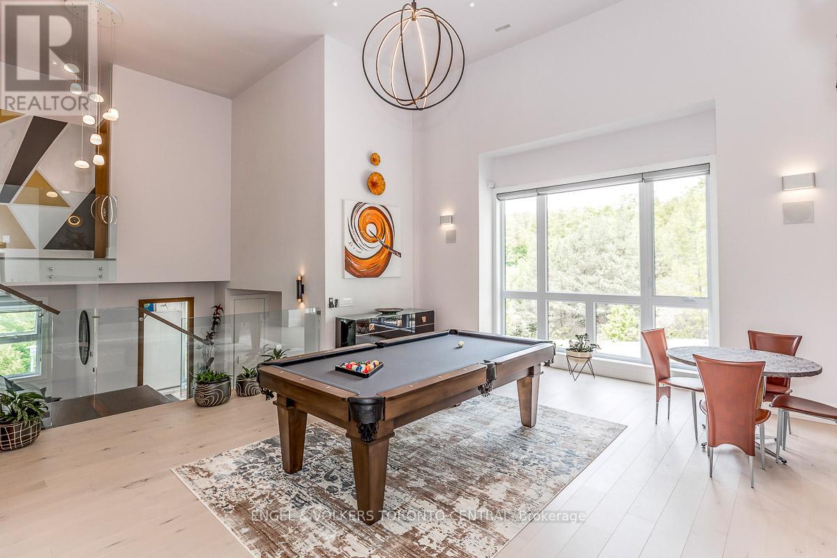 16 Valleycrest Drive, Oro-Medonte, Ontario  L0L 2L0 - Photo 26 - S12390489