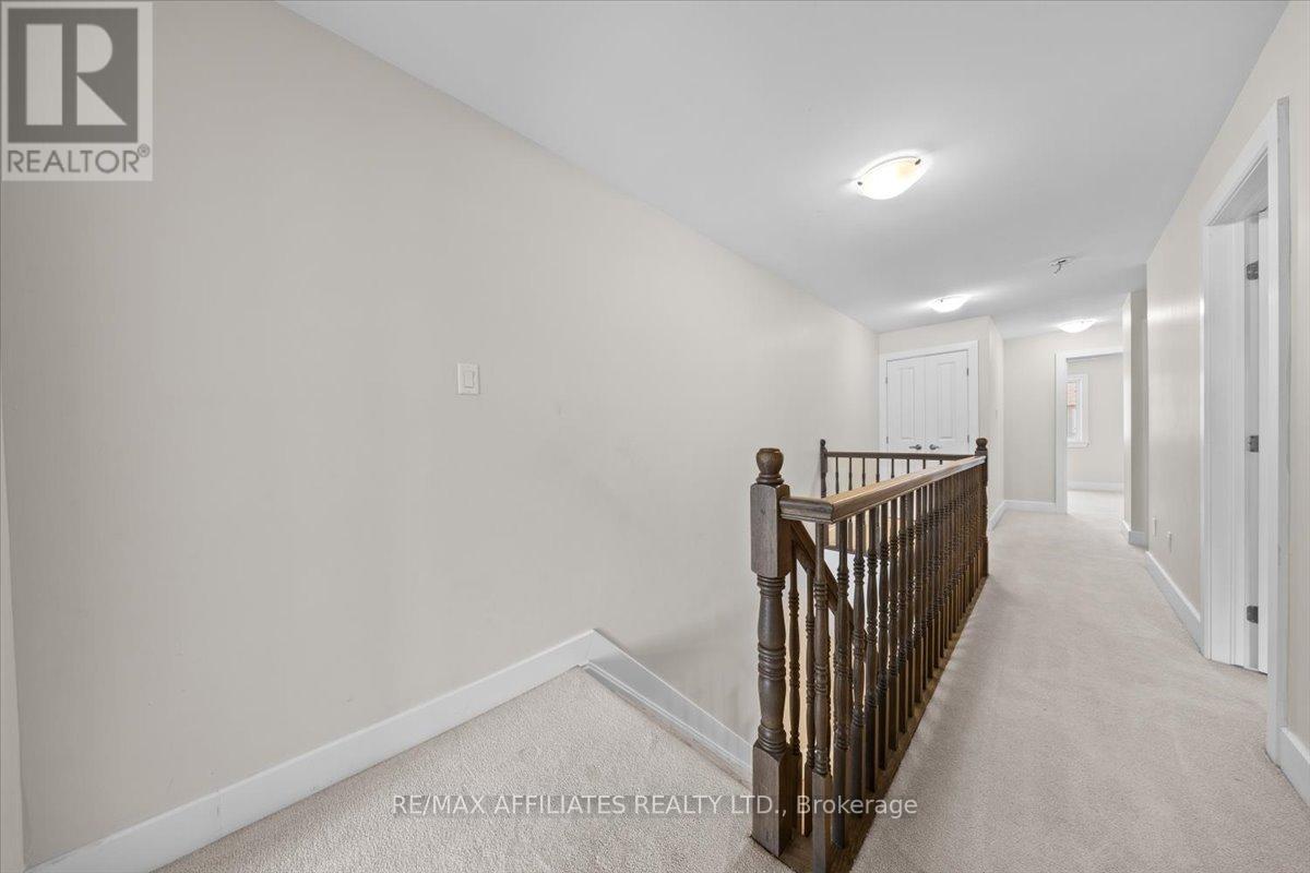 102 Hurdis Way, Carleton Place, Ontario  K7C 0L5 - Photo 24 - X12390559