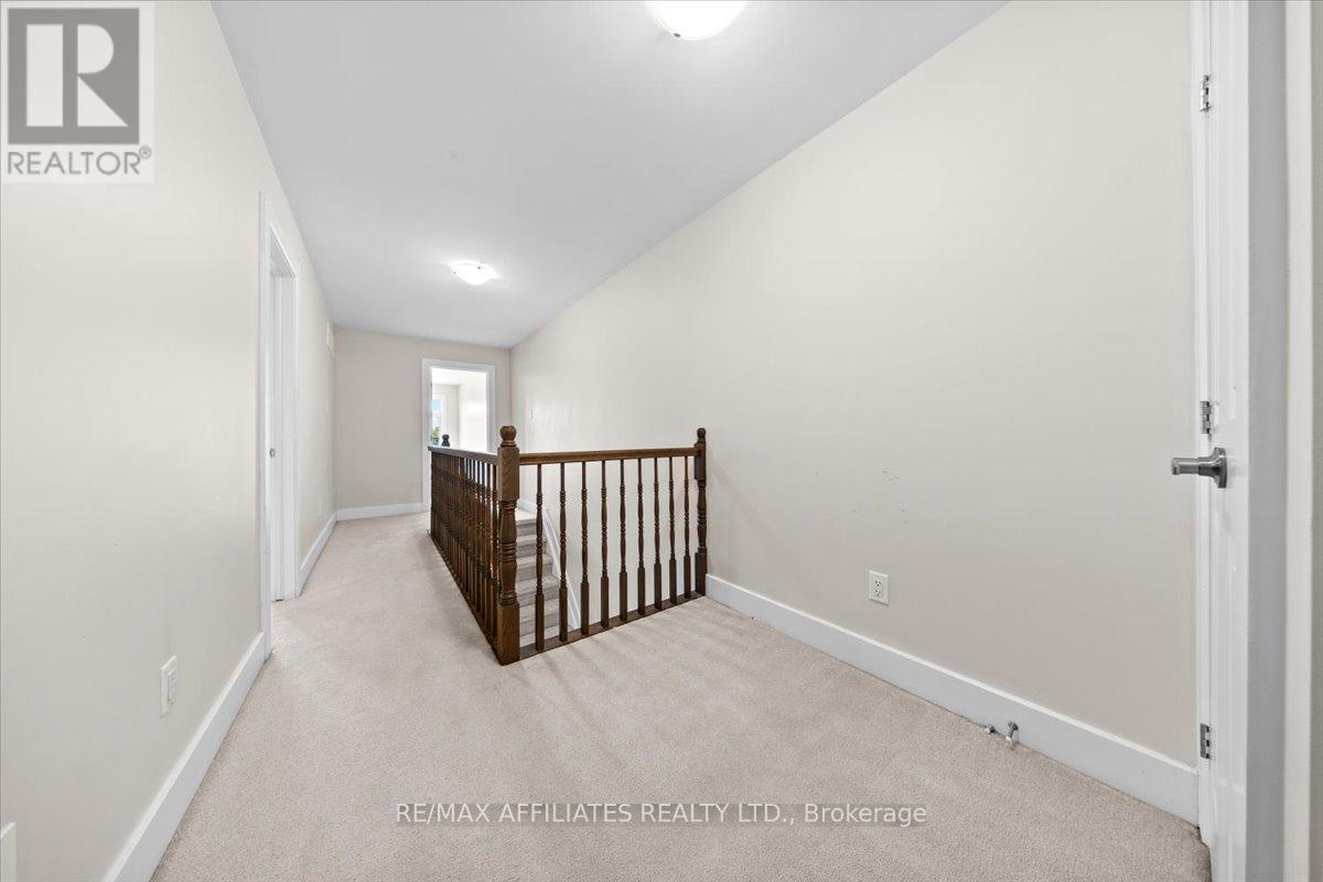 102 Hurdis Way, Carleton Place, Ontario  K7C 0L5 - Photo 25 - X12390559