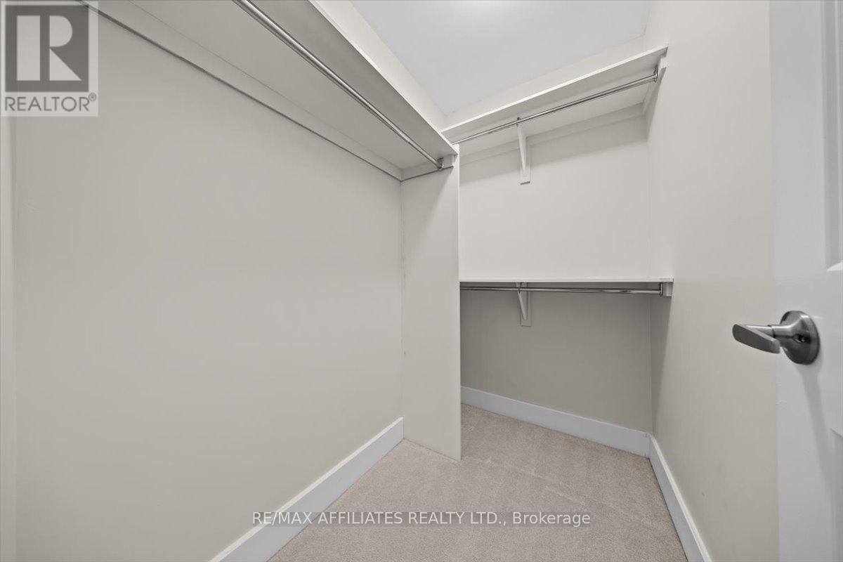 102 Hurdis Way, Carleton Place, Ontario  K7C 0L5 - Photo 34 - X12390559