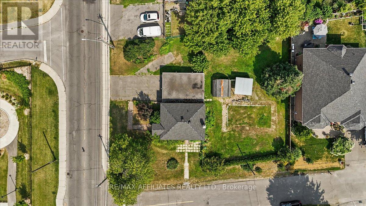 1133 Snow Street, Ottawa, Ontario  K1J 7R5 - Photo 19 - X12390568