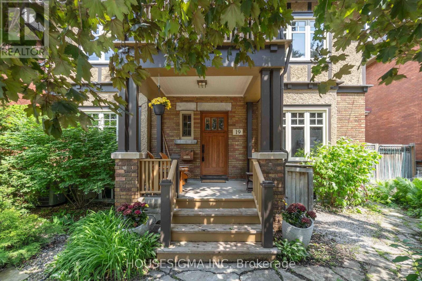 Property at 19 OAKLAND AVENUE image 1
