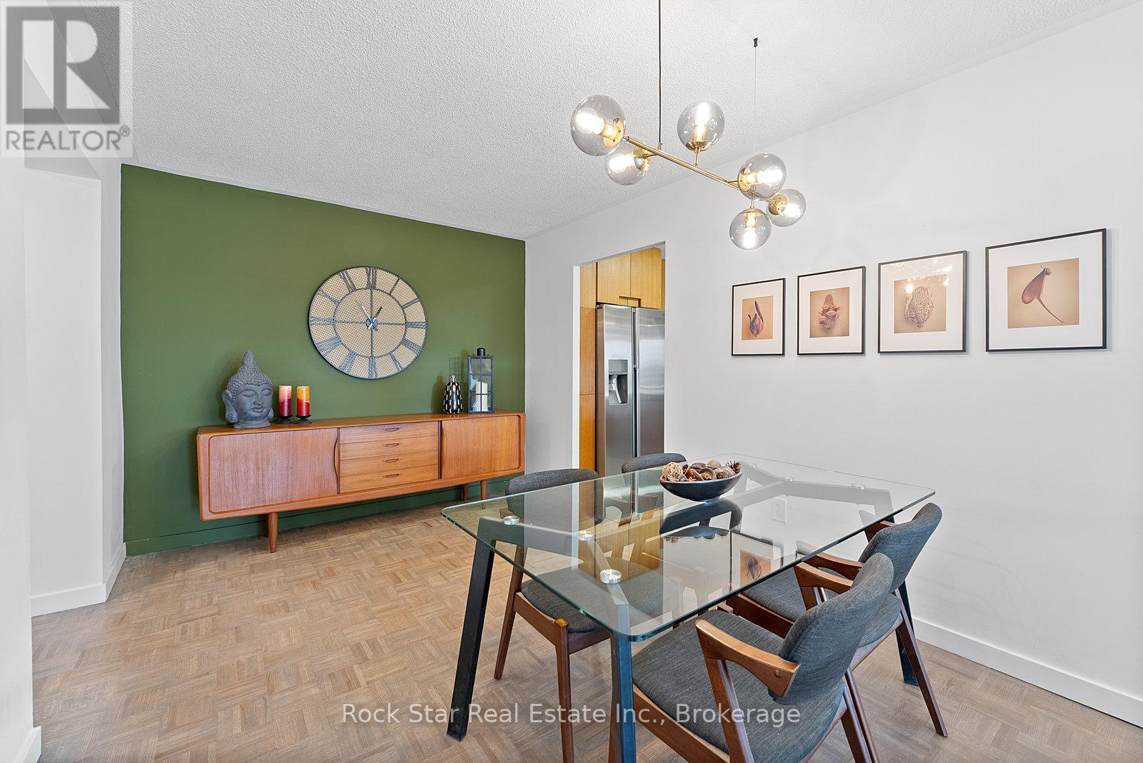 1305 - 270 Scarlett Road, Toronto, Ontario  M6N 4X7 - Photo 11 - W12390589