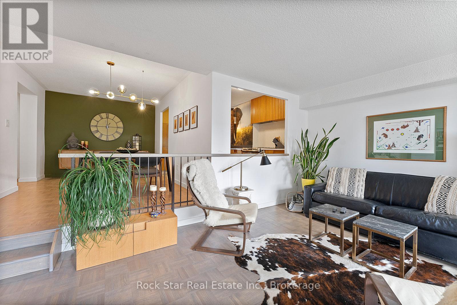 1305 - 270 Scarlett Road, Toronto, Ontario  M6N 4X7 - Photo 12 - W12390589
