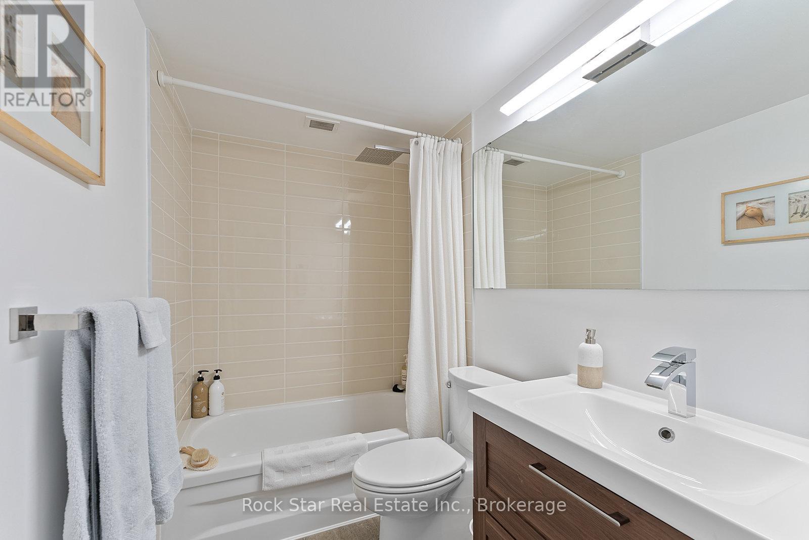 1305 - 270 Scarlett Road, Toronto, Ontario  M6N 4X7 - Photo 22 - W12390589