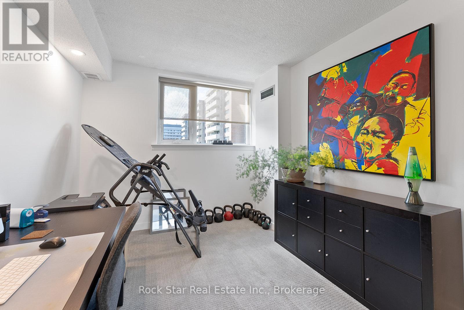 1305 - 270 Scarlett Road, Toronto, Ontario  M6N 4X7 - Photo 24 - W12390589