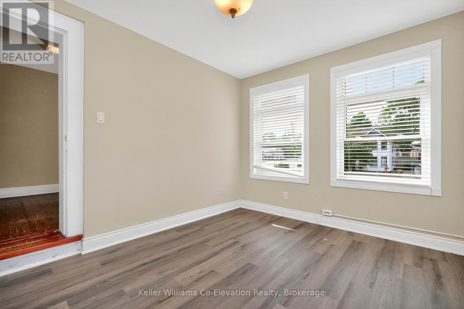 Upper Unit - 600 Hugel Avenue, Midland, Ontario  L4R 1W4 - Photo 6 - S12390524