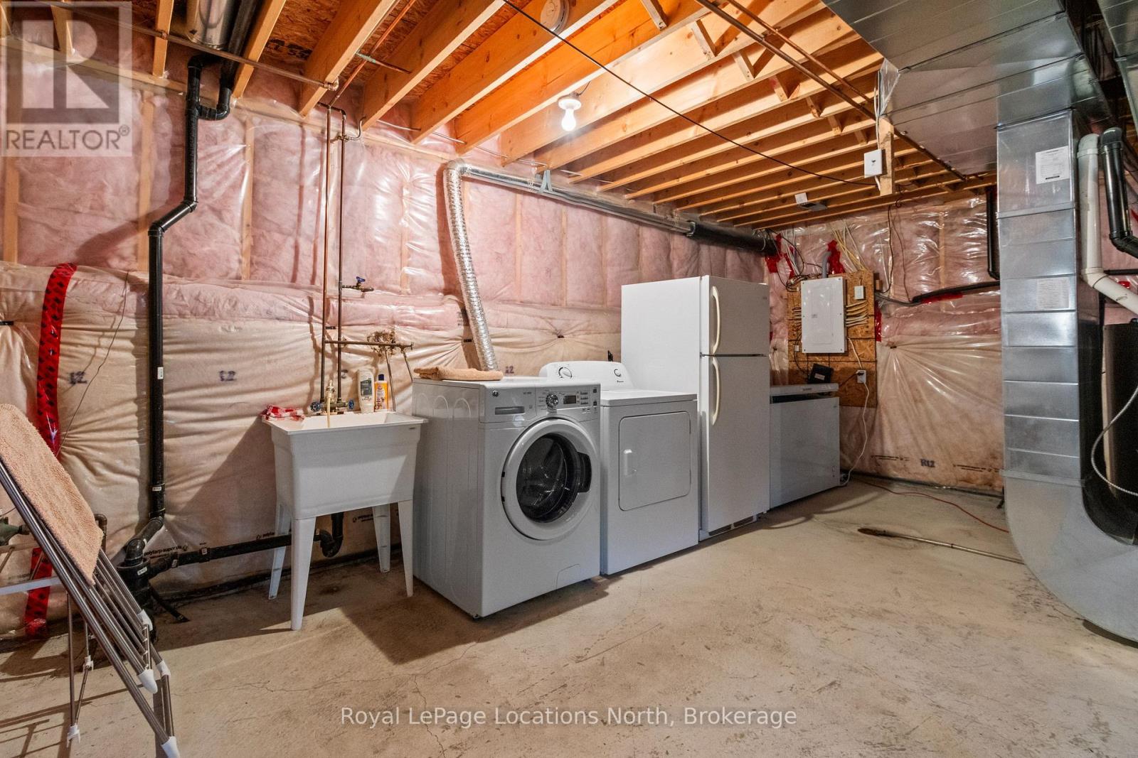 8 Broadpoint Street, Wasaga Beach, Ontario  L9Z 3B8 - Photo 29 - S12390535
