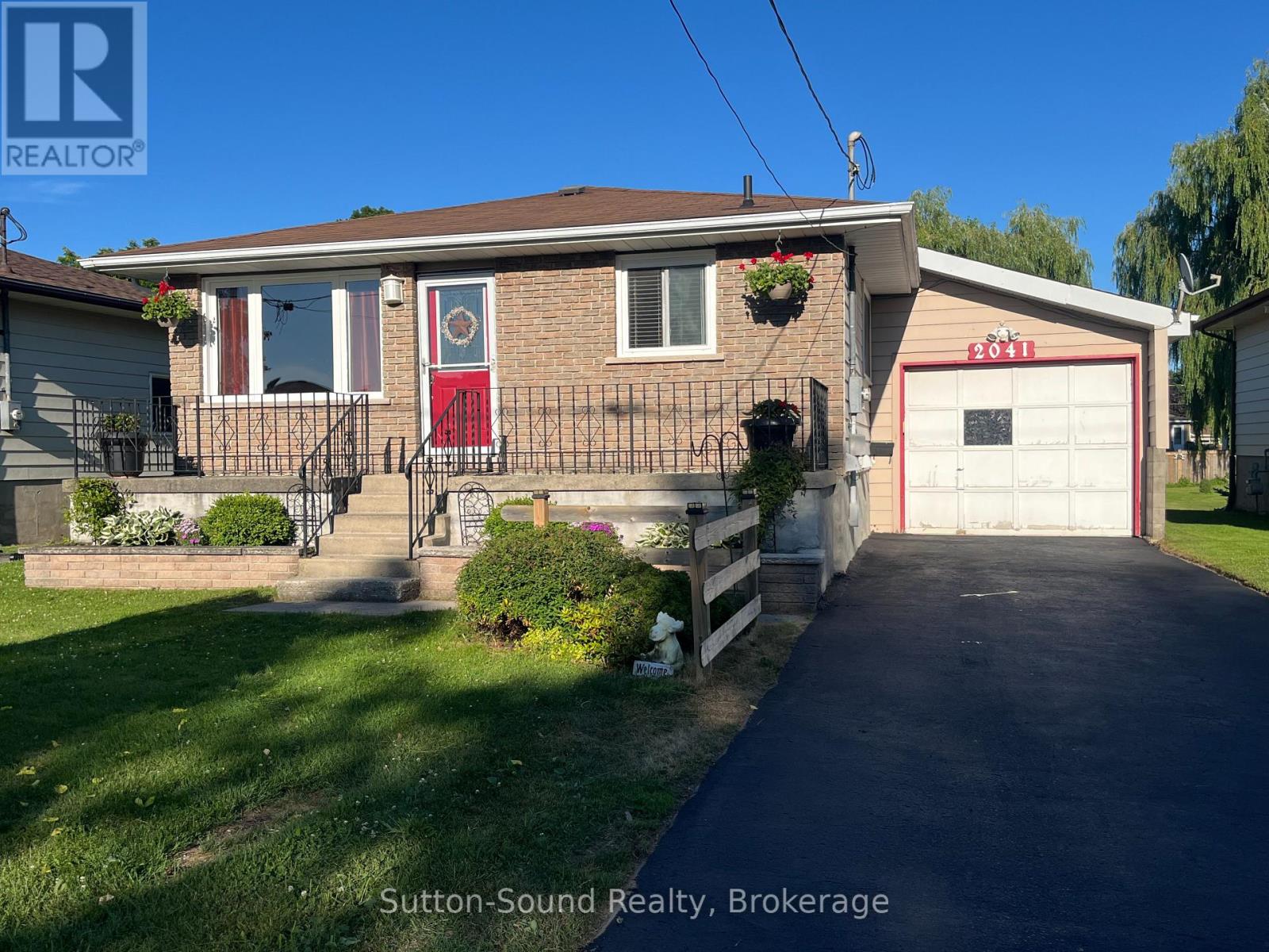 2041 8TH AVENUE E, Owen Sound, Ontario