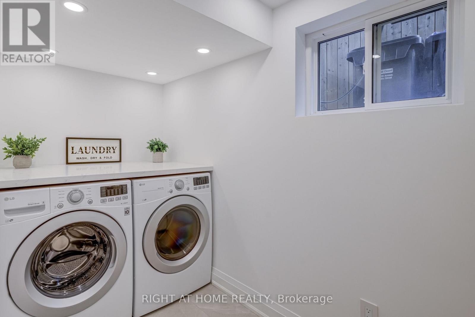 260 Louis Drive, Mississauga, Ontario  L5B 1Y9 - Photo 39 - W12390502