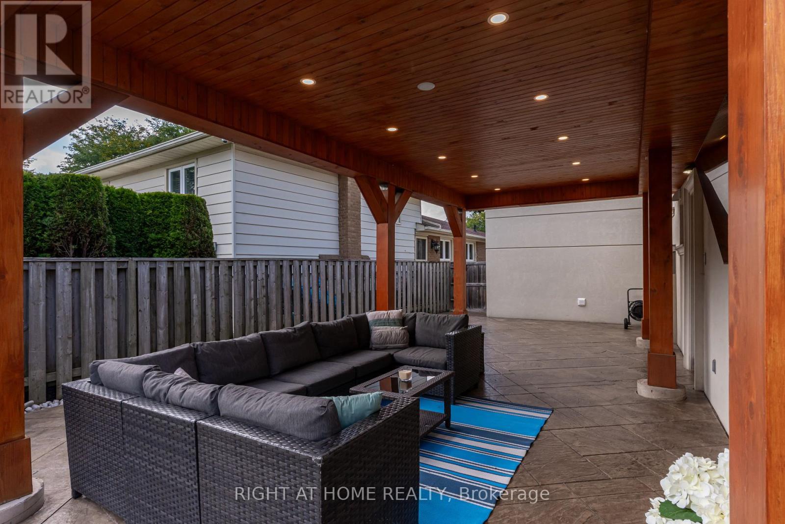 260 Louis Drive, Mississauga, Ontario  L5B 1Y9 - Photo 45 - W12390502