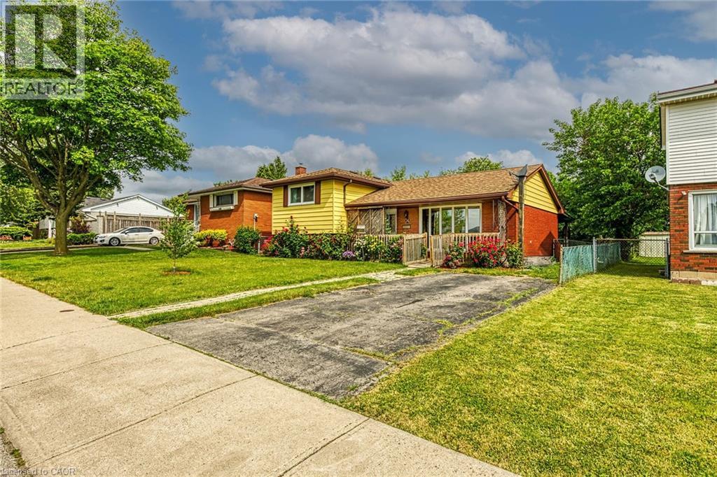 54 Berko Avenue, Hamilton, Ontario  L8V 2R2 - Photo 3 - 40767467