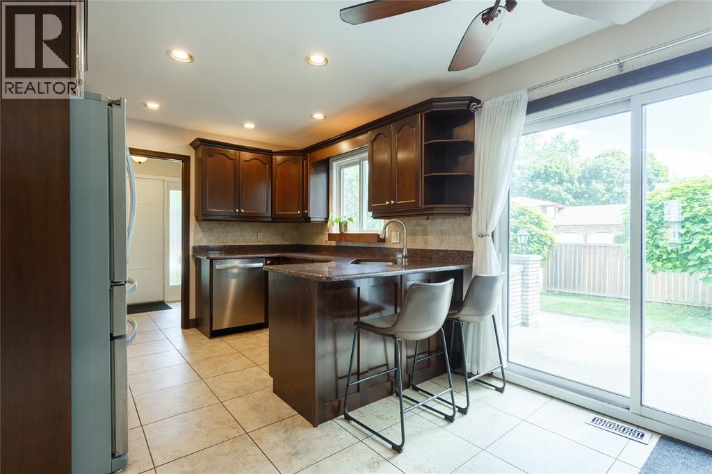 70 Ashby Crescent, Sarnia, Ontario  N7S 4L6 - Photo 10 - 25022787