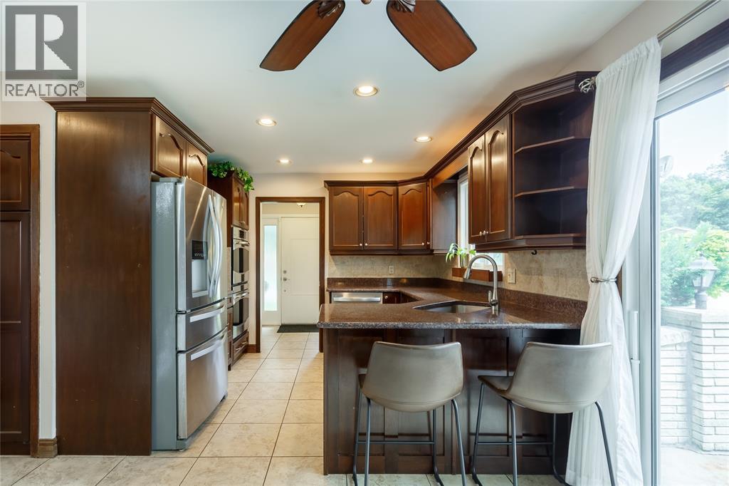 70 Ashby Crescent, Sarnia, Ontario  N7S 4L6 - Photo 13 - 25022787