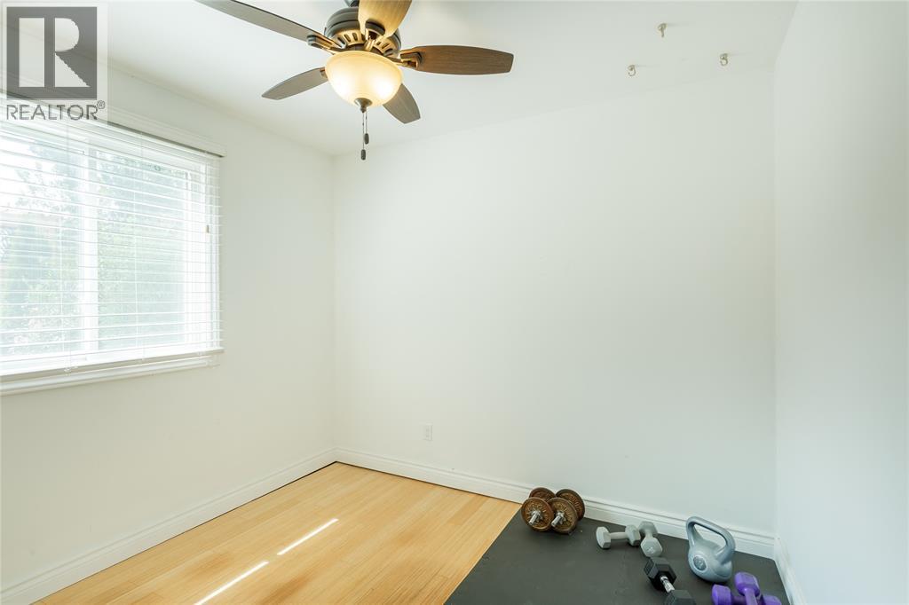 70 Ashby Crescent, Sarnia, Ontario  N7S 4L6 - Photo 24 - 25022787